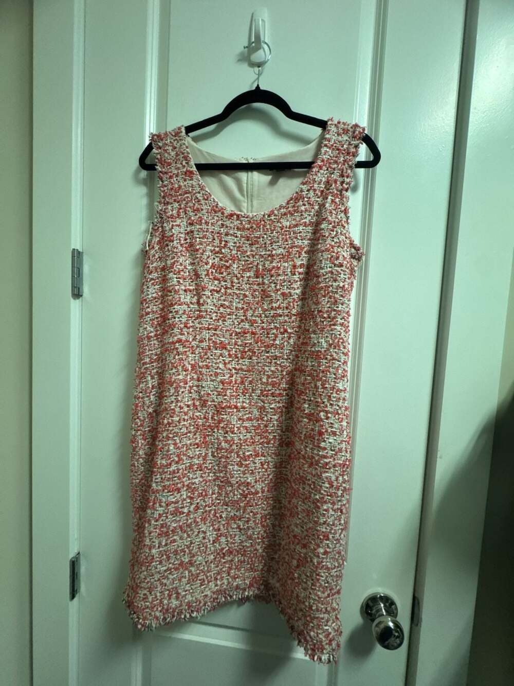 Ann Taylor Tweed Shift Dress Size 8T Red White Fringe